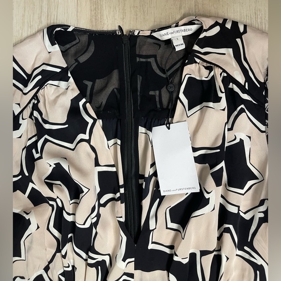 DVF SILK JUMPSUIT 2 - Picture 5 of 9